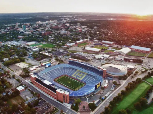 密歇根大學(xué)安娜堡分校