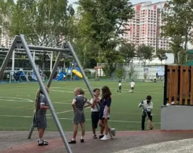 國(guó)際學(xué)校學(xué)生